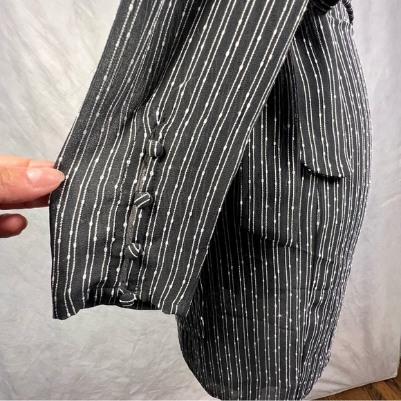ASTR The Label Jolene Dress Black Striped Faux-Wrap Mini Shift Size XS - Picture 5 of 9